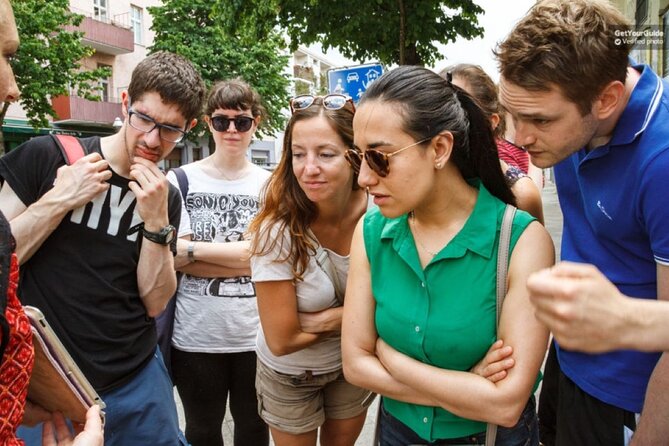 Barcelona Street Art, Graffiti and Tapas Tour - Seeing famous names in street art details