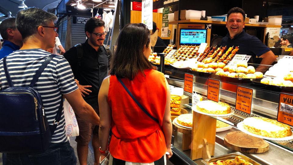 Barcelona: Street Food & Sightseeing Tour with Local Market - La Boqueria Market: More Than a Photo Stop