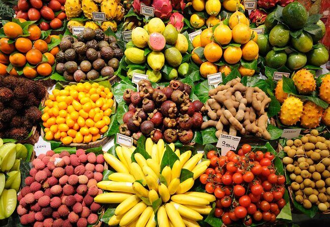 Barcelona Street Food Tour with Local Market & City Center Visit - Quick hits you’ll feel right away