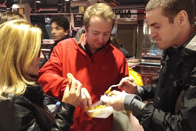 Barcelona Street Food Tour with Local Market & City Center Visit - Drinks, comfort, and what to expect from the snack portion