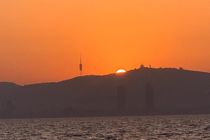 Barcelona Sunset and Day Sailing Cruise - Swimming in the open sea: yes, but only if conditions cooperate