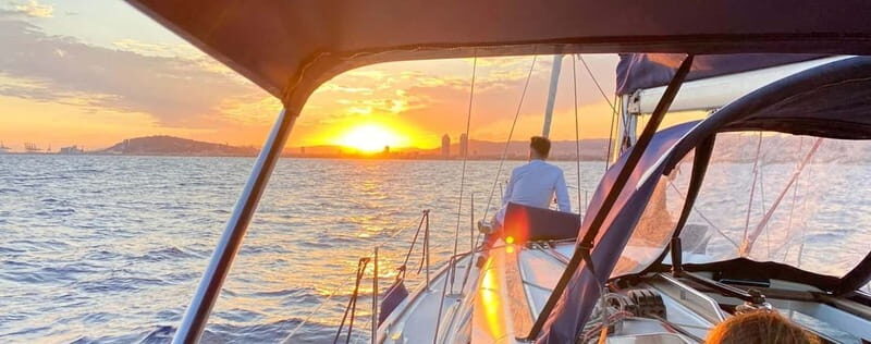 Barcelona: Sunset Boat Trip with Cava Wine and Snacks - Port Olímpic Check-In: locating White Satin or Izabal