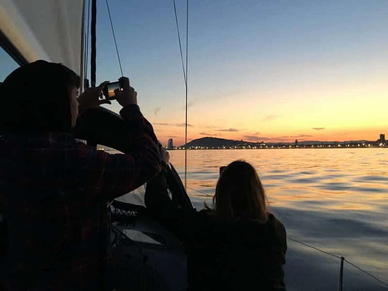 Barcelona: Sunset Boat Trip with Cava Wine and Snacks - The skyline from the water: why this works at sunset