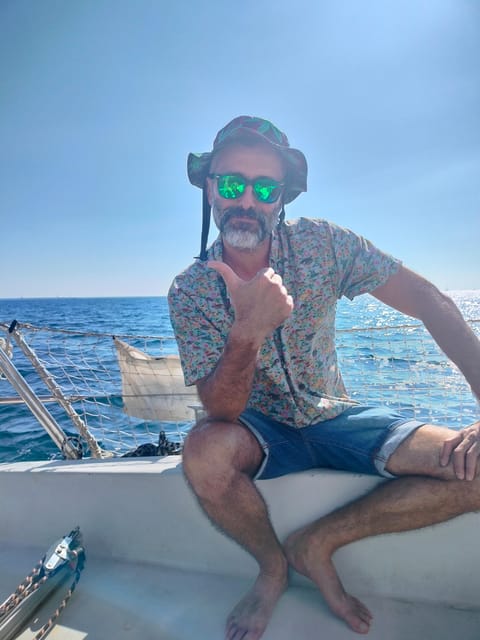 Barcelona: Sunset Cruise with Snacks and Drinks - Snacking, drinks, and what “included” actually means