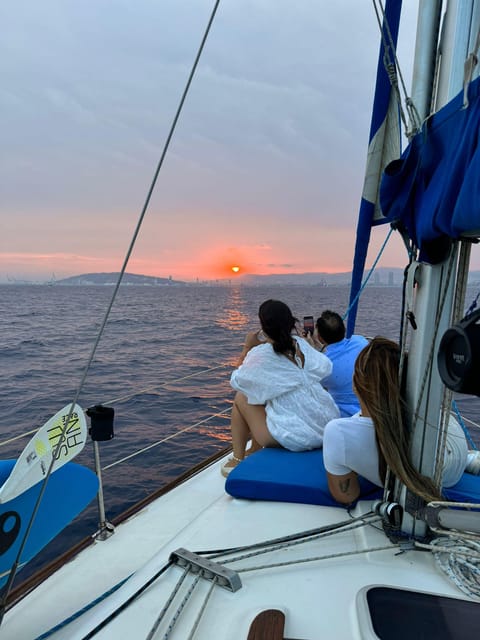 Barcelona: Sunset Sailboat Cruise with Drinks and Snacks - What you’ll see from sea level: Sagrada Familia, Montjuïc, and the coast