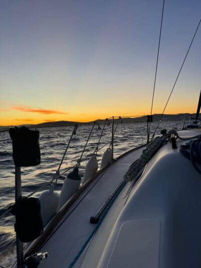 Barcelona: Sunset Sailboat Cruise with Drinks and Snacks - Getting to Gate 8–9 at Mooring 901 (and avoiding mooring confusion)