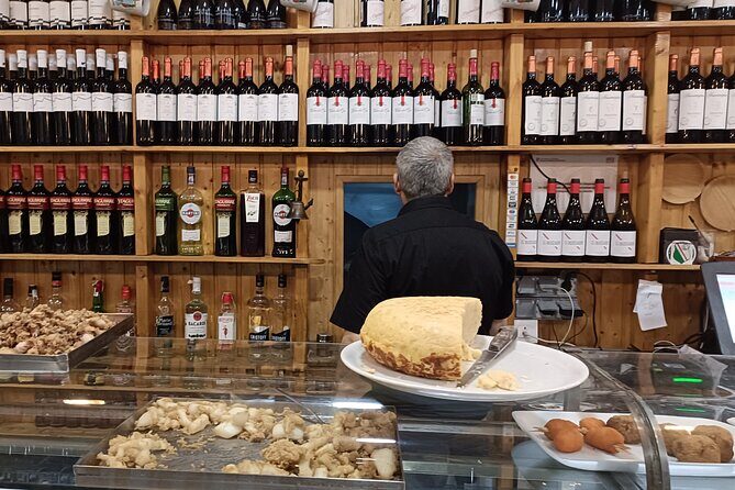 Barcelona tailored tapas & drinks tour with a native guide - Stop 1 in Barcelona: what the walking route usually feels like