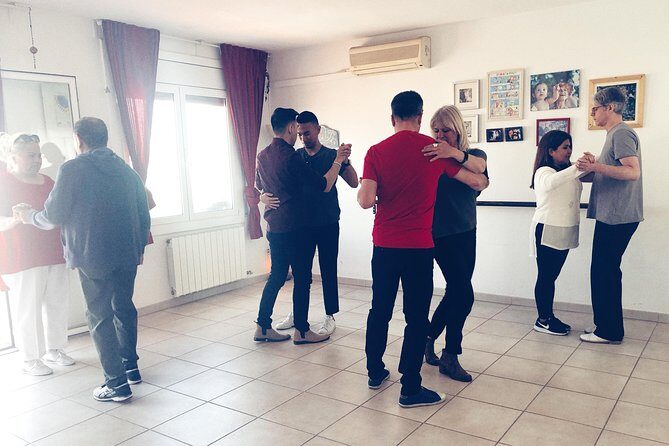Barcelona Tango Lesson, where passion meets fun - Learning Tango Basics: The Steps That Make Everything Click