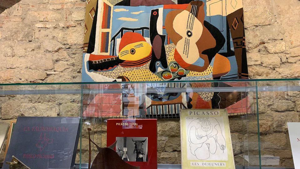 Barcelona: Tapas & Picasso Museum Guided Walking Tour - Mediterranean tapas stop: fish, meats, and vegetables in Barcelona style