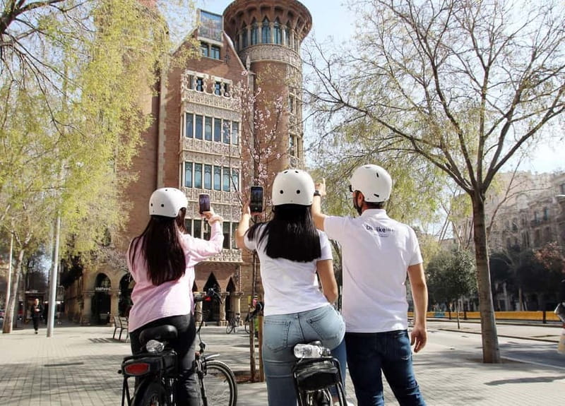 Barcelona: Tapas Tasting Tour by Regular Bike or E-Bike - Eixample on Two Wheels: Casa Batlló, Casa Milà, and Sagrada Família