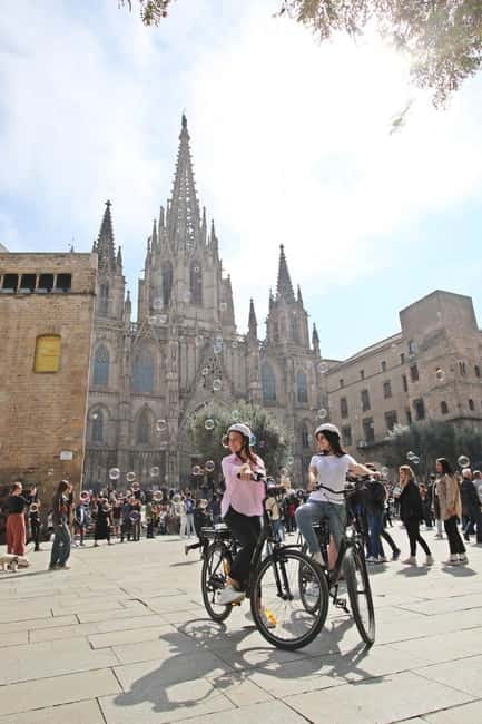 Barcelona: Tapas Tasting Tour by Regular Bike or E-Bike - Port Vell to Barceloneta: Columbus Monument, W Hotel, and Sea Air