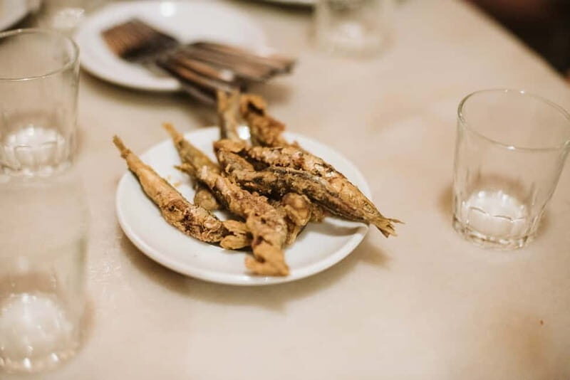 Barcelona: Tapas, Wine & History Tour of the Old Town - The Gothic Quarter history walk: 50 minutes of narrow streets and big stories