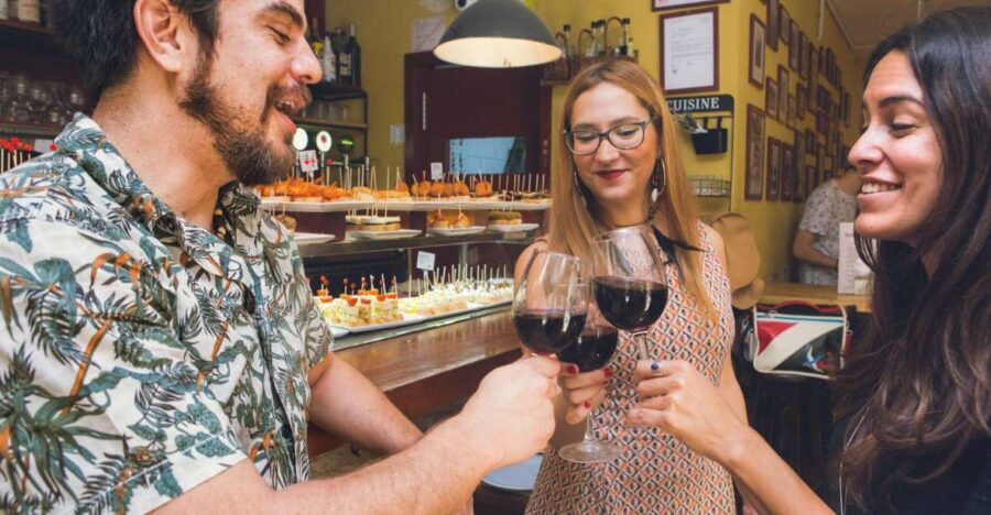 Barcelona Tapas & Wine Private Tour in Traditional Taverns - Why Poble Sec is the right neighborhood for tapas