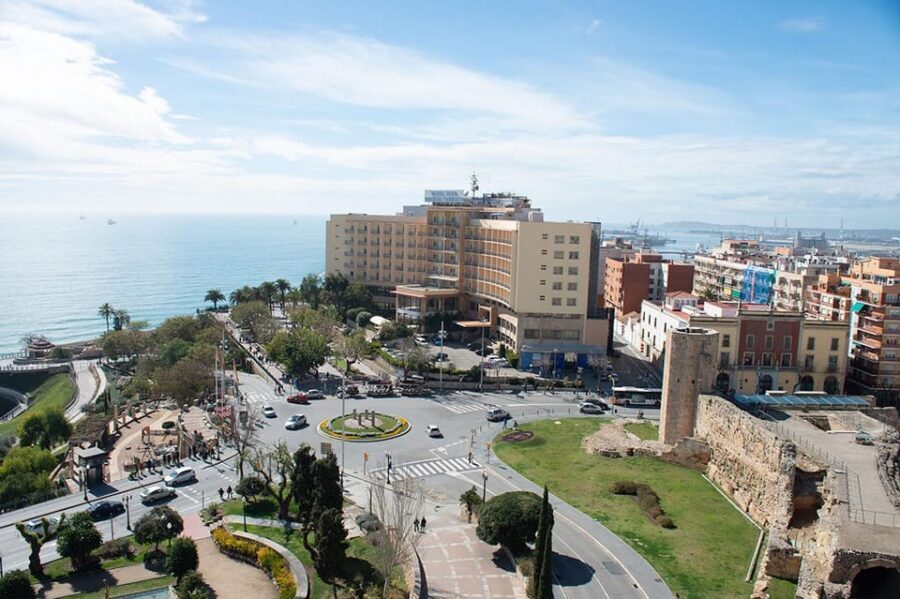 Barcelona: Tarragona & Sitges Guided Day Trip with Transfers - Why Tarragona and Sitges works in one 9-hour day