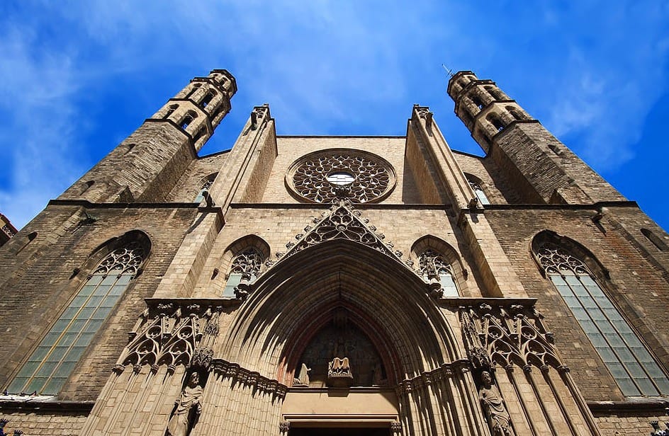 Barcelona: “The Cathedral of the Sea” Literary Walking Tour - Why this literary walk feels different than standard sightseeing