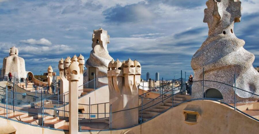 Barcelona: The Genuis of Gaudi & Modernist Architects Tour - Key highlights you’ll actually feel