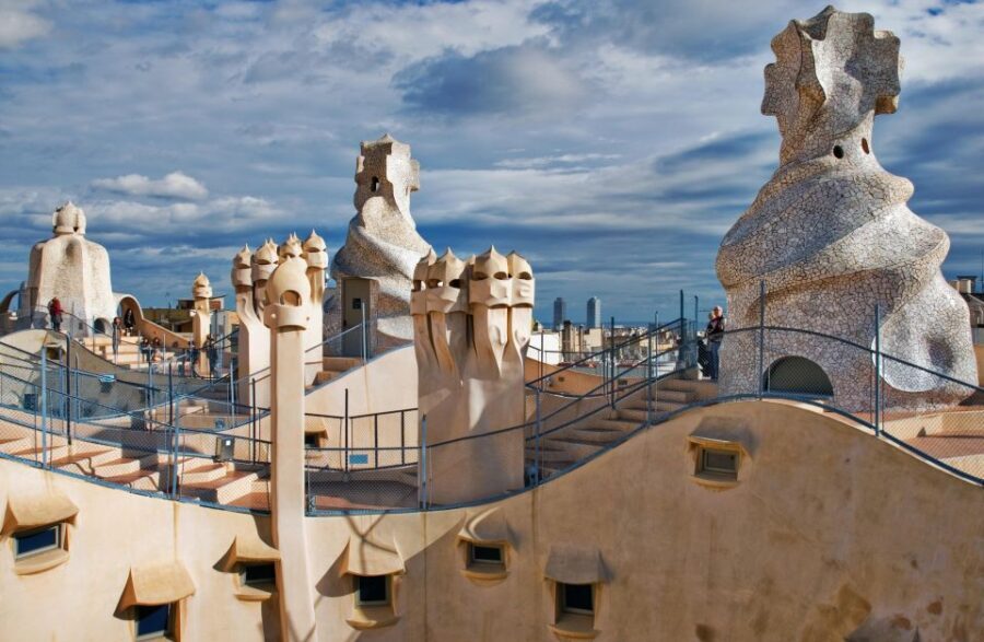 Barcelona: The Genuis of Gaudi & Modernist Architects Tour - Why Passeig de Gràcia is the best classroom for Gaudí