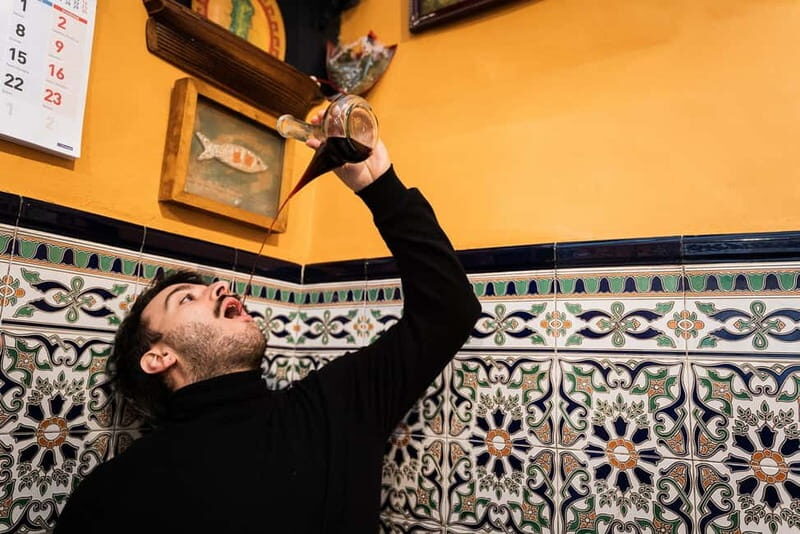 Barcelona: The Ultimate Local Tapas & Drinks Food Tour - Getting Around the Gothic Quarter With a Real Food Expert