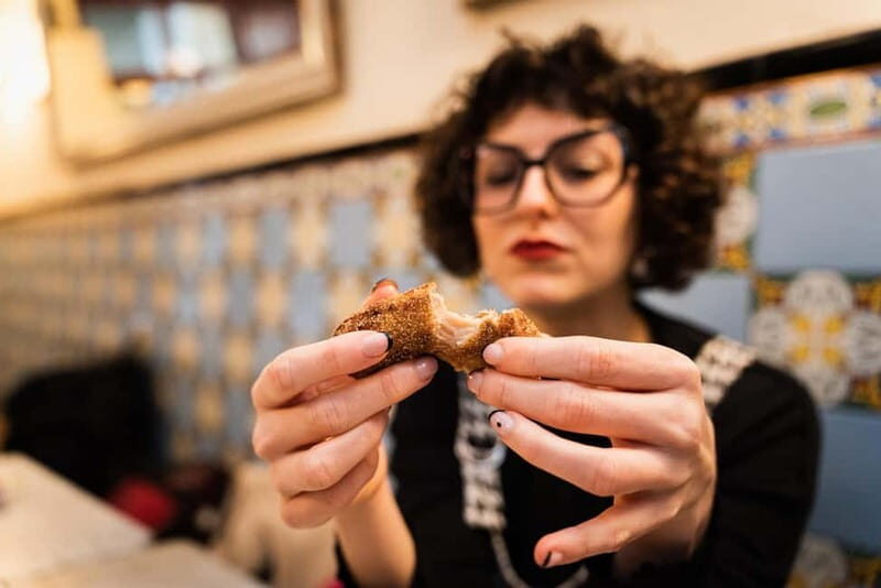 Barcelona: The Ultimate Local Tapas & Drinks Food Tour - Tortilla de Patatas and the Comfort-Food Moment