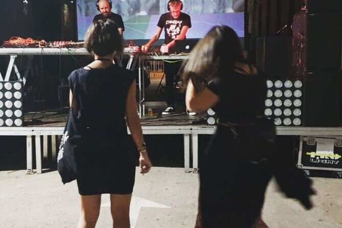 Barcelona Underground Clubbing Experience with Locals - Stop 1: Razzmatazz for four hours of underground electronic energy