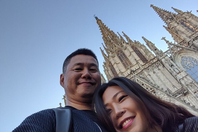 Barcelona VIP Private Tour: Sagrada Familia, Park Güell & Pedrera - Gothic Quarter and Born: where Barcelona grew up