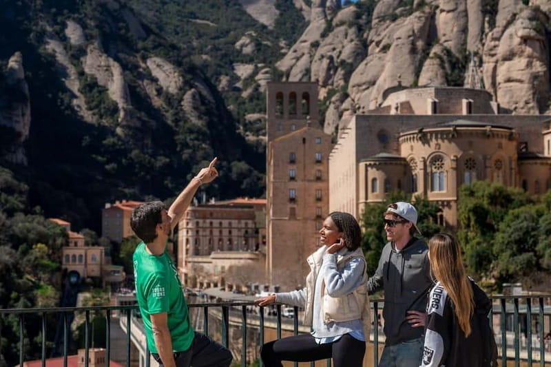 Barcelona: Walking and Horse Riding Day-Trip in Montserrat - From Barcelona to Montserrat: Why This Day Trip Works