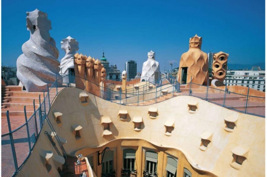 Barcelona:Pass with Casa Battló, Casa Milà, Teleferic & more - Price and value: what $129 buys you in a packed day
