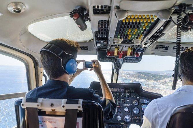 Barcelona's Coastline Helicopter Flight & Heliport Boat Transfer - Stop 2: 7 minutes in the helicopter over Barcelona’s old walls and new grid