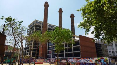 Barcelona's Dark History Walking Tour in El Raval - Starting outside Sant Pere Nolasc: the route’s mood snaps into place