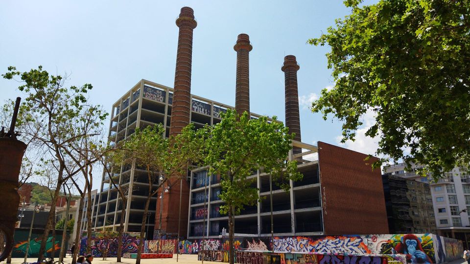 Barcelona's Dark History Walking Tour in El Raval - Starting outside Sant Pere Nolasc: the route’s mood snaps into place
