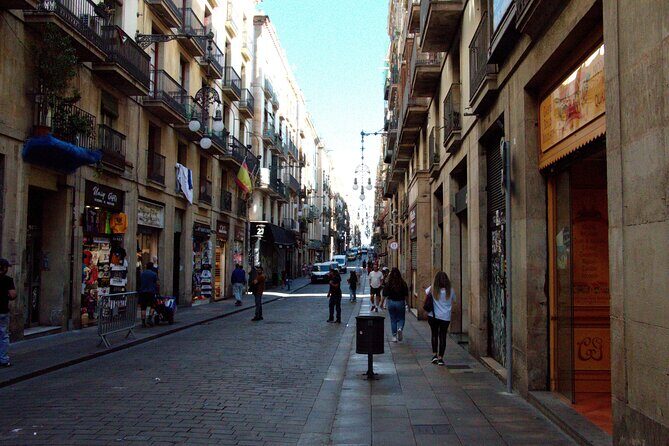 Barcelona's El Raval and the Gothic Quarter: A Self-Guided Audio Tour - Can Culleretes, Carrer d’Avinyo, and Meson del Café: Stories You Can Choose