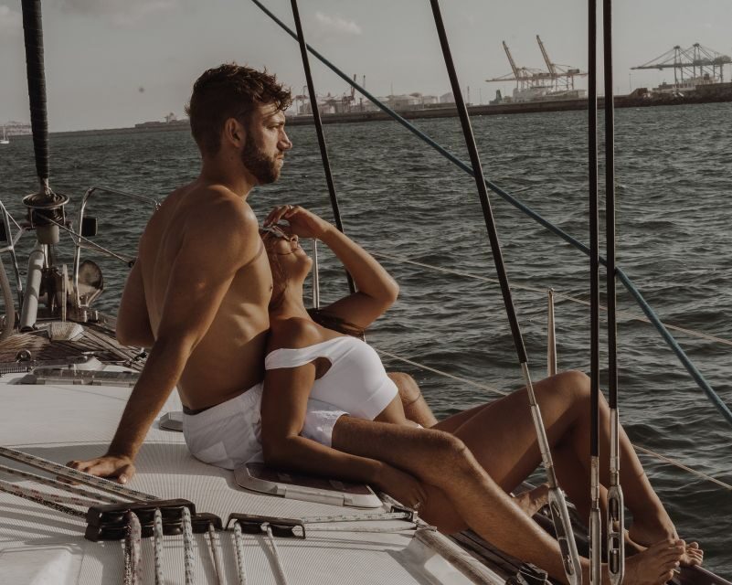 Barefoot: Private sailing cruise in Barcelona - Meeting at Port Vela Marina: the start feels easy