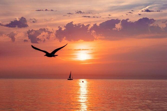 Beach Yoga Emotion Sitges (Barcelona) - Mats, photos, and small extras that make $14 feel fair