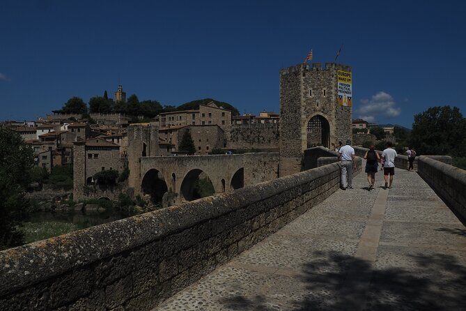 Besalú, Banyoles Lake & Volcanic Castellfollit from Girona - Stop 2: Besalú and the medieval bridge experience