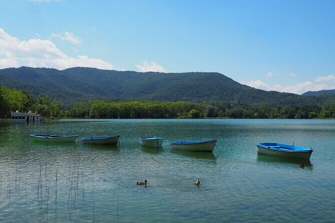 Besalú, Banyoles Lake & Volcanic Castellfollit from Girona - Private guiding by Dani and Quim: the real difference