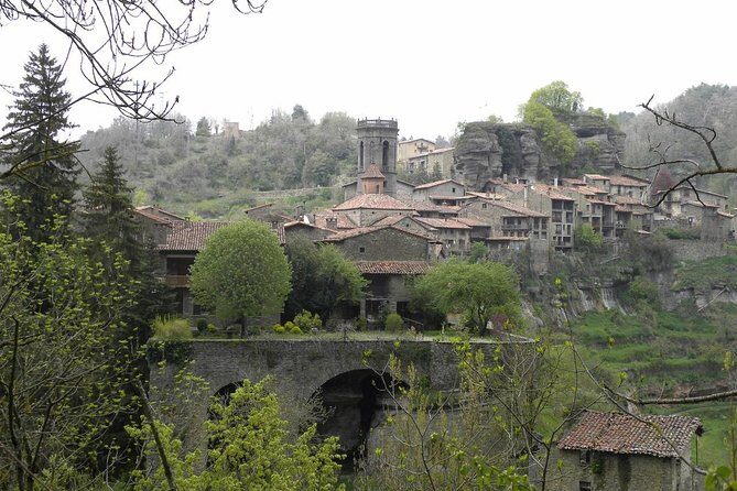 Besalú, Rupit & Vic Private Tour small group and hotel pick up from Barcelona - Walking Besalú’s Old Bridge and medieval streets