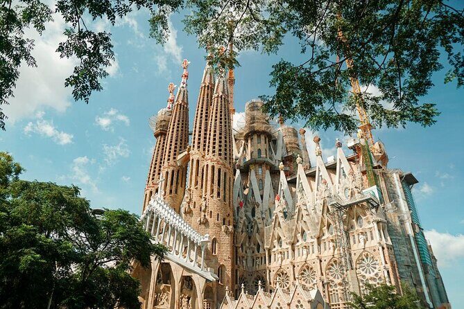Best Gaudi Private Tour with Sagrada Familia & Park Guell in BCN - Key highlights you’ll actually feel