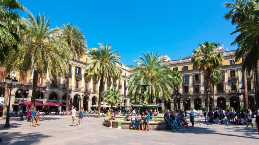 Best of Barcelona: Private Walking Tour with a Local - Price and value: what $30 per person buys you here