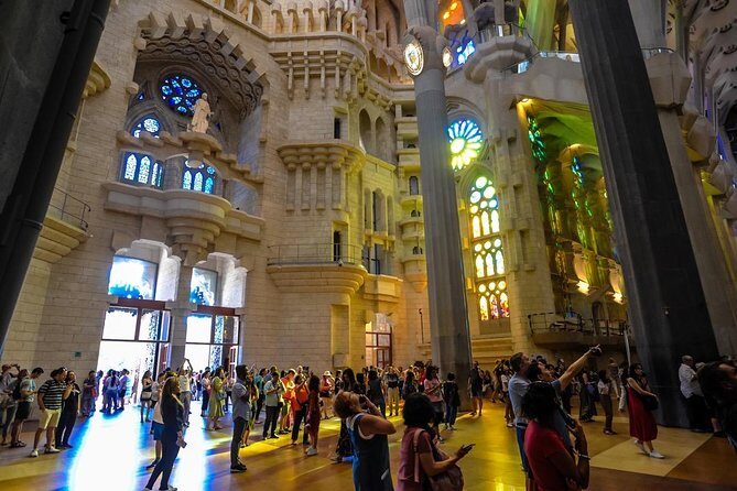 Best of Barcelona Shore Excursion & Sagrada Familia Skip the Line - Gothic Quarter, Roman echoes, and Santa Maria del Mar