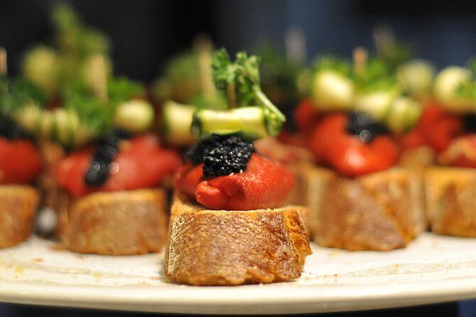Born to Eat: Gourmet Tapas & Wine Small Group Tour in Old Barcelona - Mercat del Born: the story of the hidden city underneath