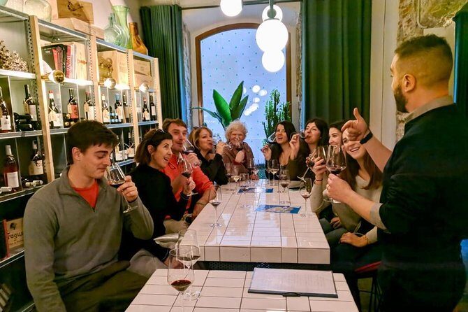 Born to Eat: Gourmet Tapas & Wine Small Group Tour in Old Barcelona - The 5:00 pm timing and 3-hour pace (with only ~20 minutes of walking)
