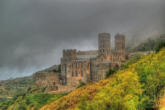 Cadaques and St Pere de Rodes Monastery small group from Girona - Girona to the coast by 8:30 am minivan
