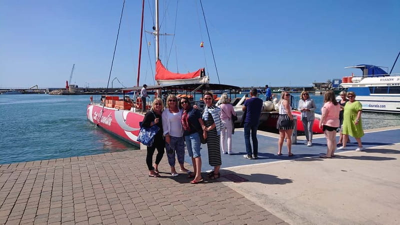 Cambrils/Salou: Coastline Catamaran 2h with drinks, pickup - Cost and value: what $65 covers (and what it saves you)
