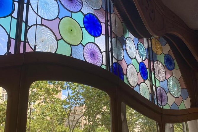 Casa Batlló: entrance tickets and smart guide - Augmented Reality While You Walk Through Different Eras