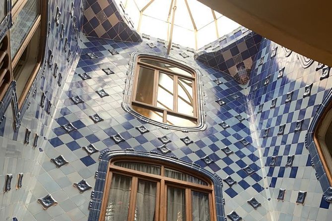 Casa Batlló: entrance tickets and smart guide - Location, Getting There, and Why Timing Matters