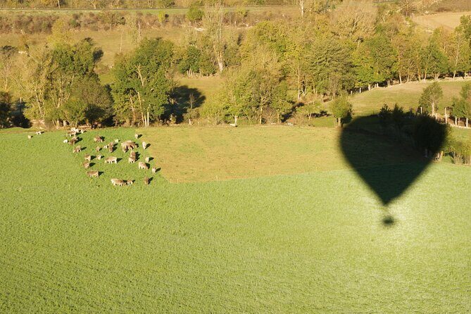 Catalonia Hot Air Balloon with Optional Pick up from Barcelona - Crew, pilots, and what the ride feels like for nervous fliers