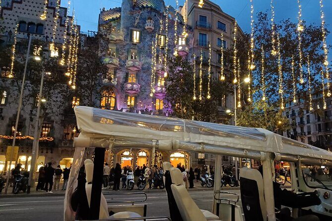 Christmas Lights Tour of Barcelona in Private Eco Tuk Tuk - Where You Meet and How the Pickup Works