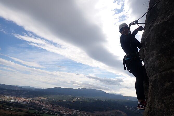Climbing Adventure in Via ferrata of Centelles - Centelles Baumes Corcades: what makes this via ferrata a real draw