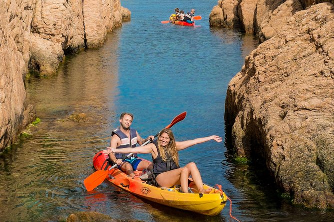 Costa Brava Kayak & Snorkel Tour + Picnic from Barcelona - Guides and Team Energy: The Difference Between Smooth and Awkward