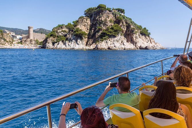 Costa Brava, Tossa de Mar Private Tour, hotel pick-up & Boat Ride - Sant Feliu de Guíxols: Scenic Coast Roads and a Fisher Village Feel
